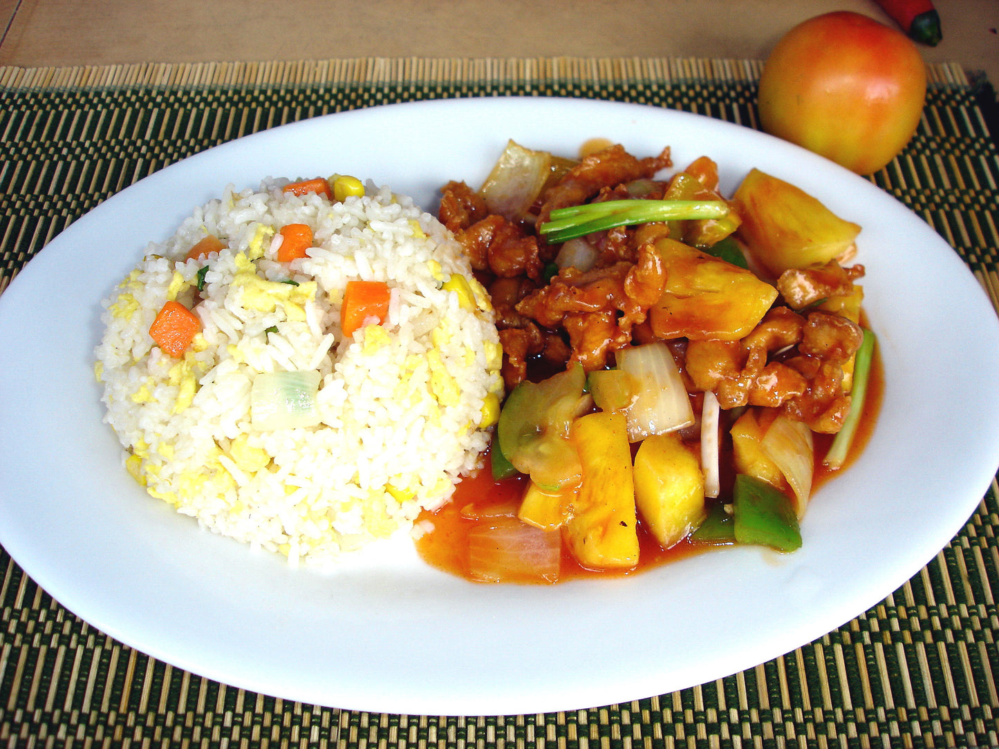 E08CH/F Sweet and Sour Chicken or Fish with Rice or Fried Rice