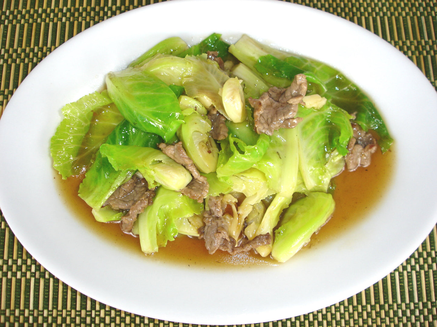 M05 Stir-Fried Beef with Baby Kailan / ผัดเนื้อคะน้าน้ำมันหอย