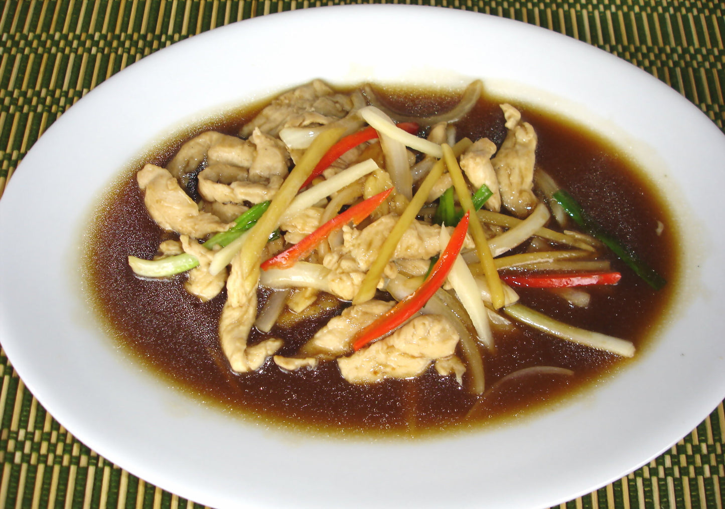 E05CH Chicken with Ginger / ไก่ผัดขิง