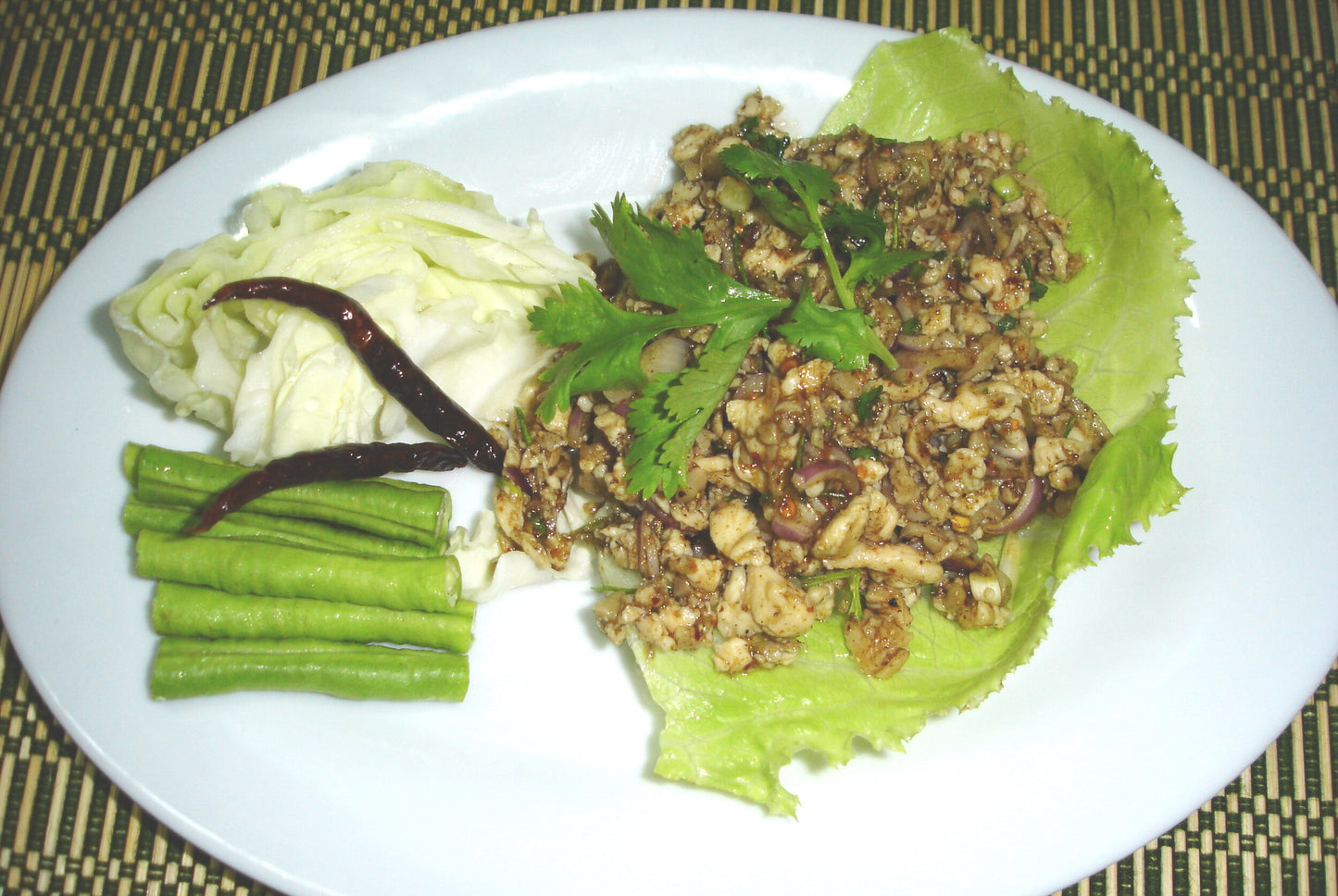 D03 Larb Kai(Spicy)