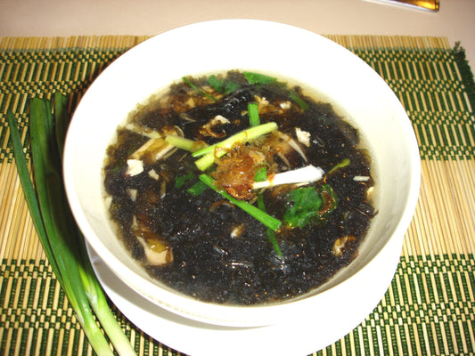 C04 Seaweed Clear Soup with Minced Chicken