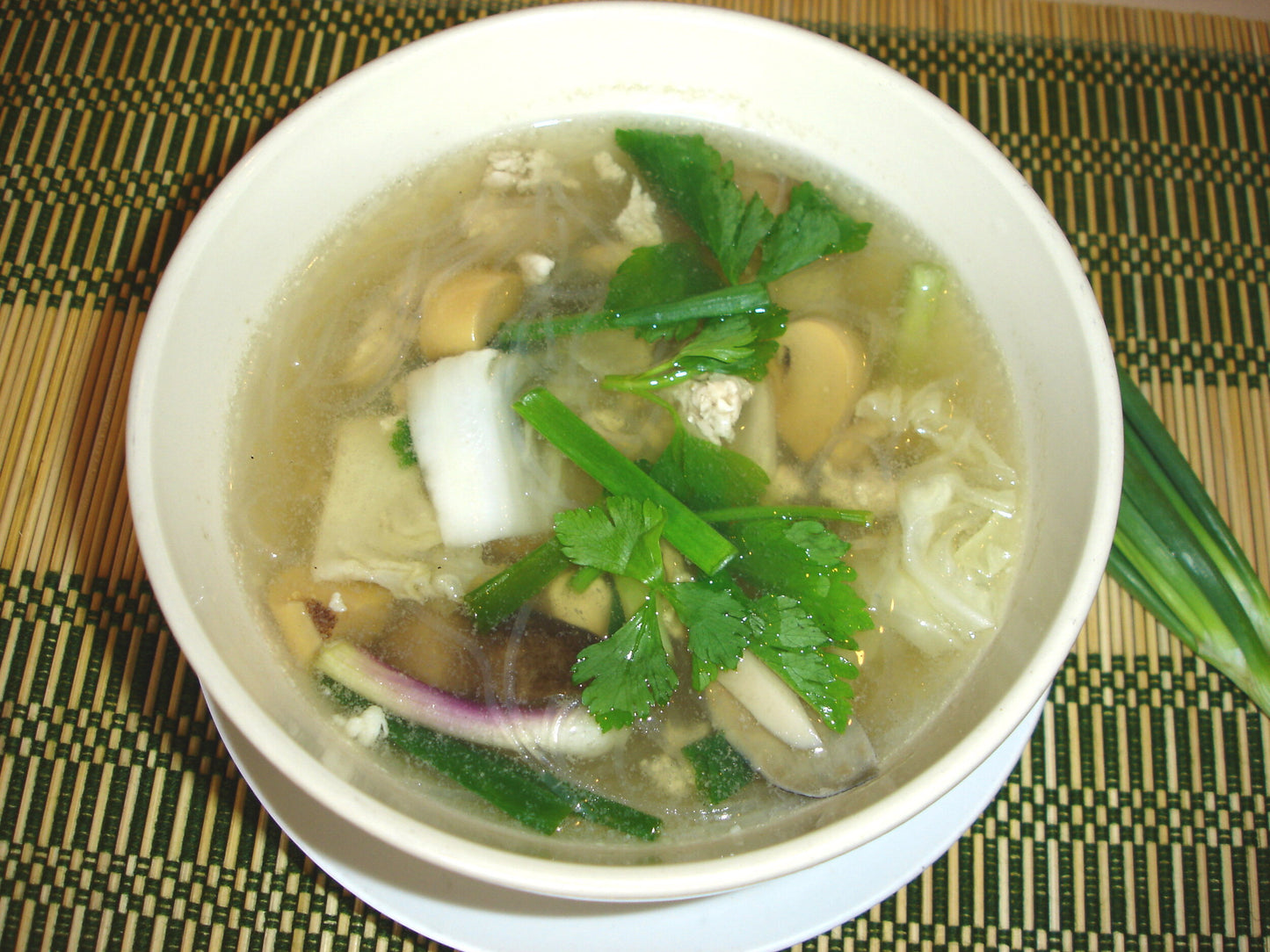 C03 Clear Soup with Tanghoon and Minced Chicken