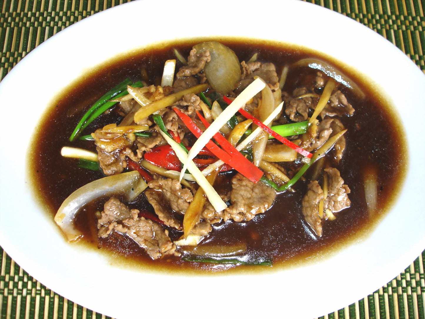 E05BF Stir-Fried Beef with Ginger / เนื้อผัดขิง